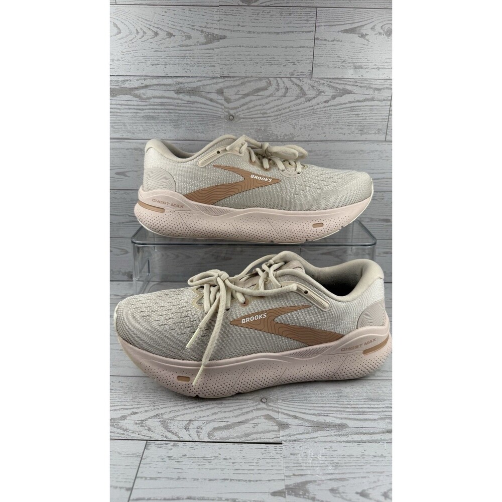 Brooks Ghost Max Womens Size 9B Beige White Athletic Running Shoes Sneakers #662